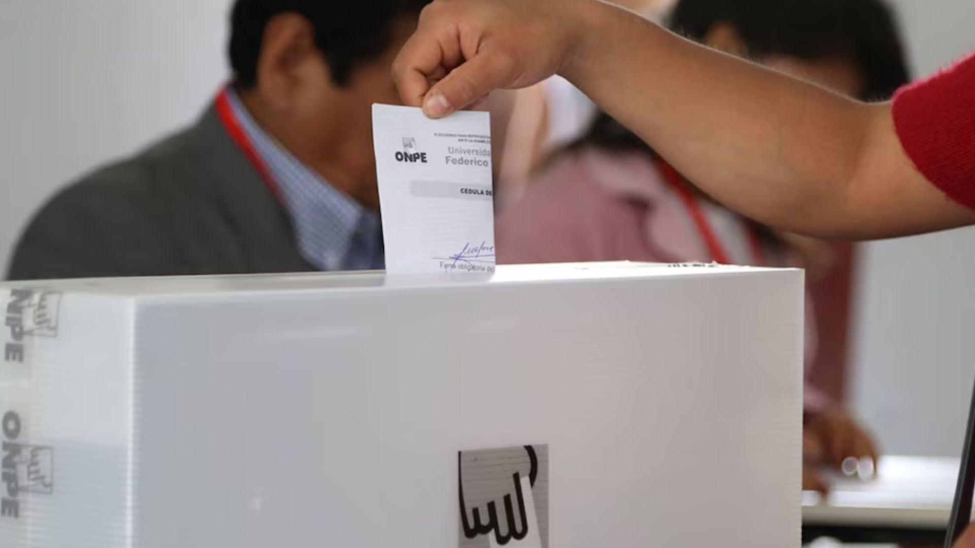 ¿A qué hora acaban las votaciones de las Elecciones 2026 en Perú este lunes 13 de abril?