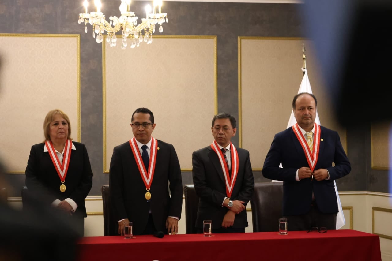 JNE oficializó pase de Keiko Fujimori y Roberto Sánchez y Roberto Burneo respondió a cuestionamientos