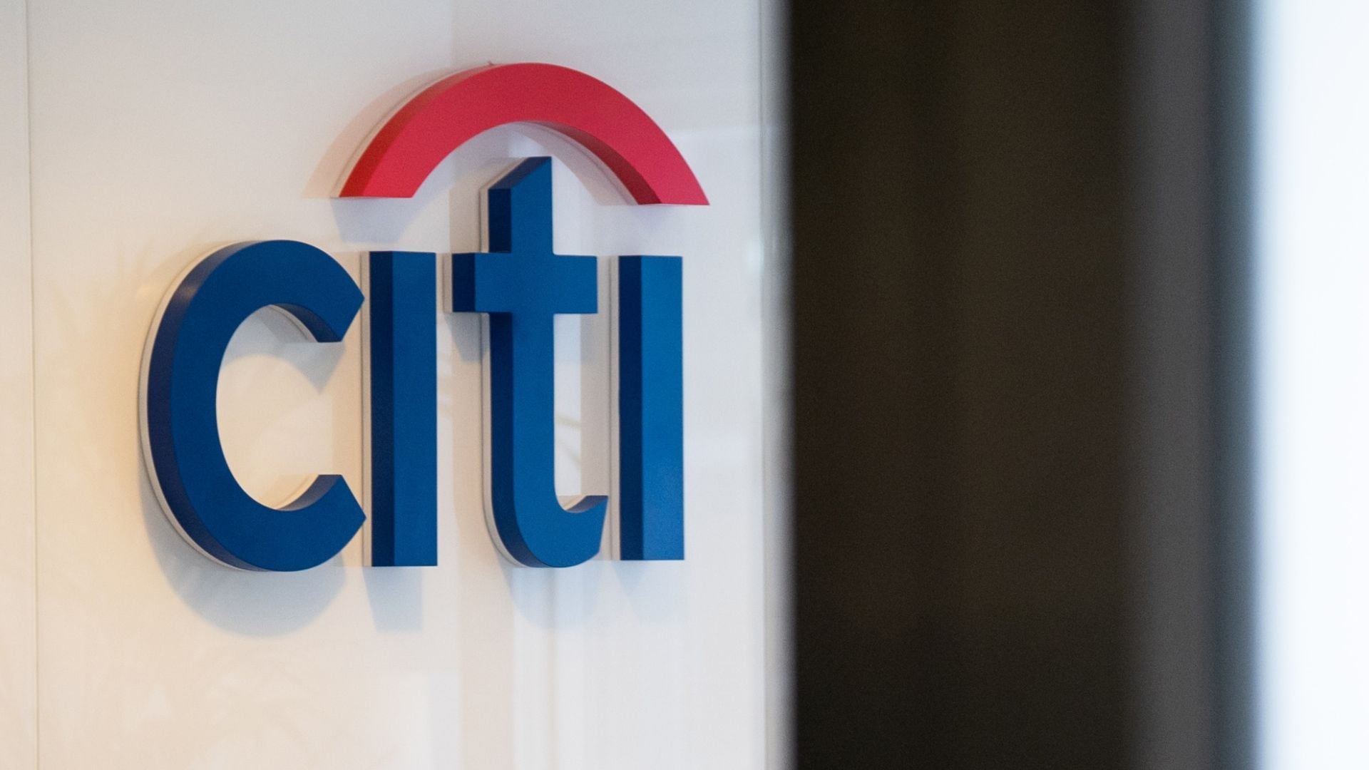 Citi: familias millonarias en Perú y América Latina se expanden fuera de sus fronteras y aceleran adopción de la IA, ¿a qué le temen?